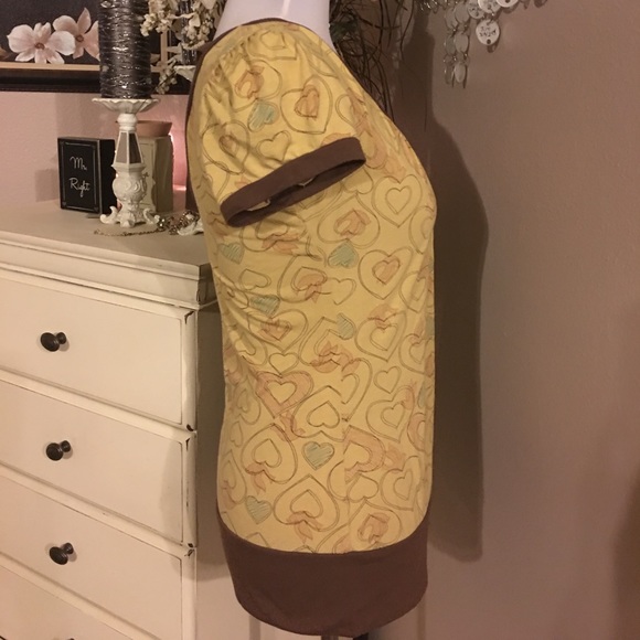 CLOSET CLEANOUT Wet Seal Top - Picture 3 of 4